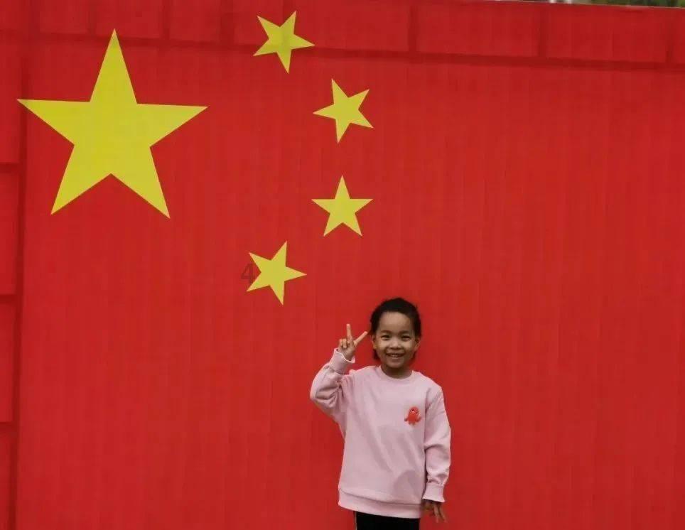 小猫钓鱼游戏龙王版有船