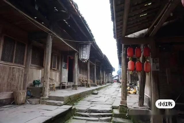 无人的神秘村